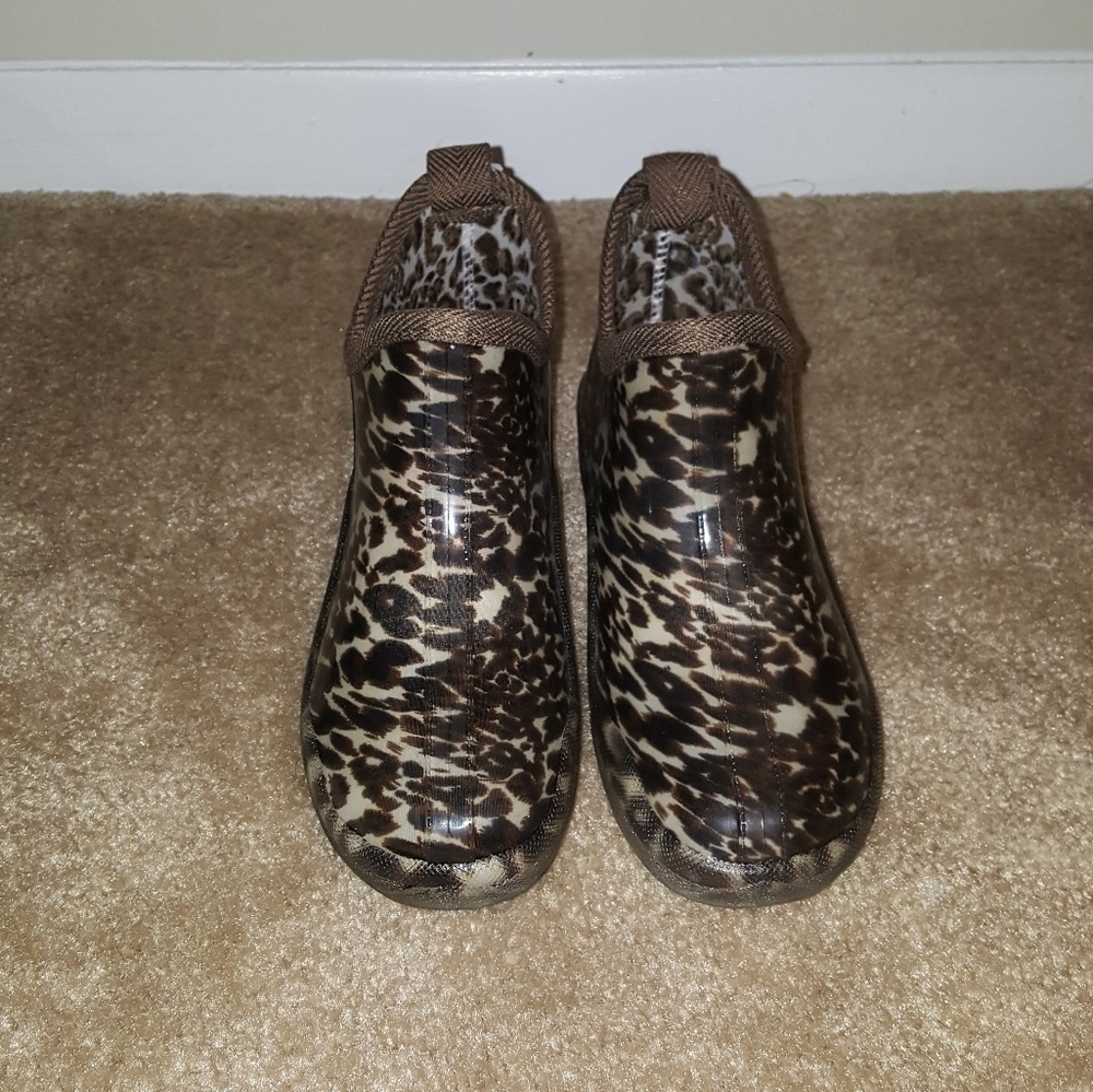 Leopard Print Short Rain Boots size 6